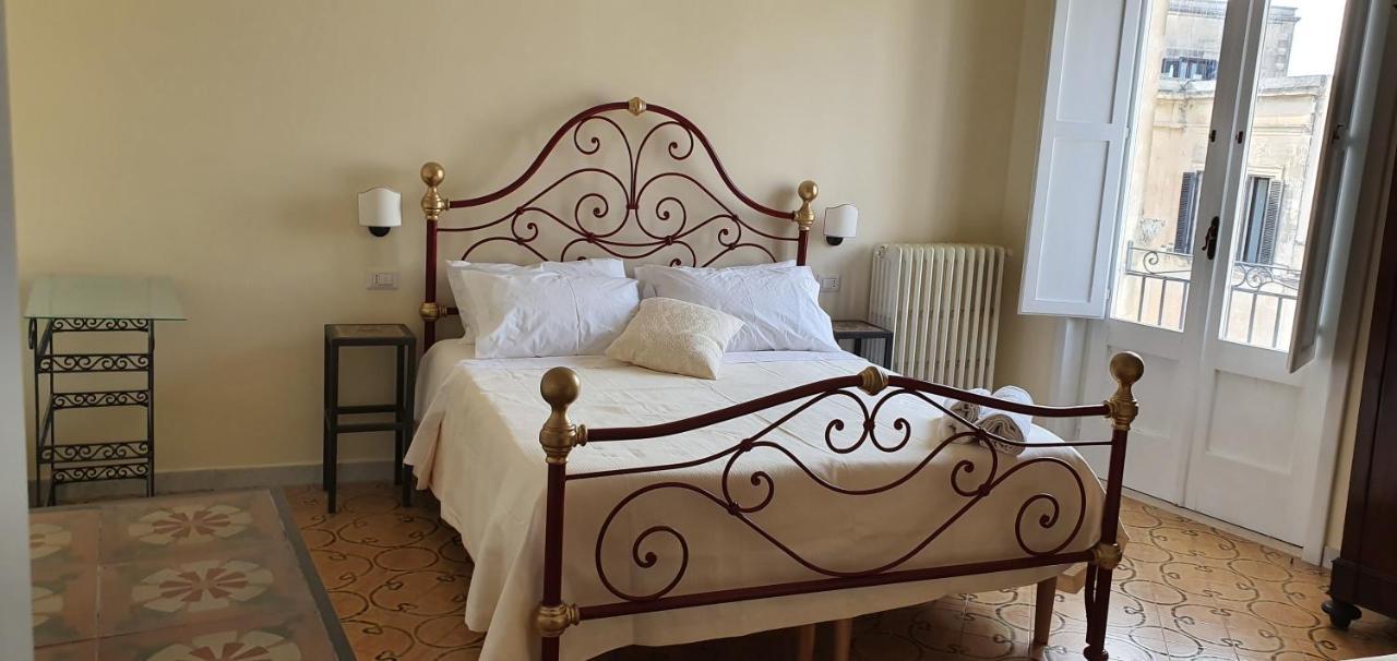 B&B I Sei Volti Lecce Exterior foto